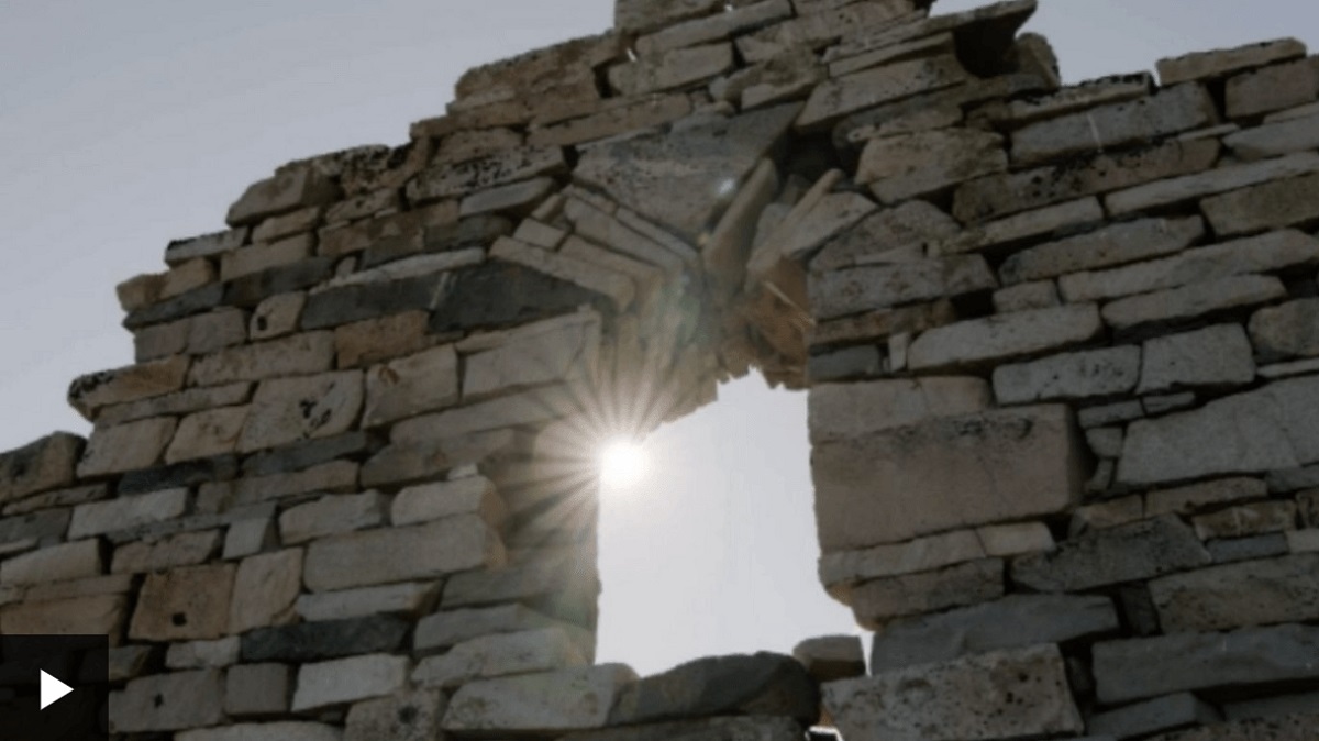 Picture of a square window in the ruined church at Hvalsey, Greenland
